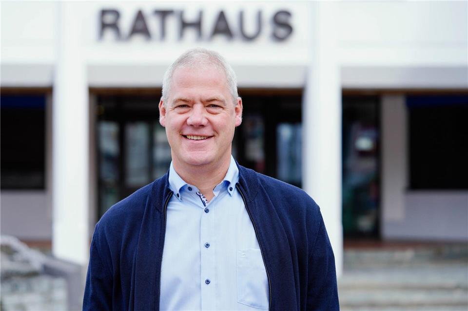 Ramsteins Bürgermeister Hechler sieht die Angst vor irakischen Raketenangriffen nicht umgehen. (Archivbild)Uwe Anspach/dpa