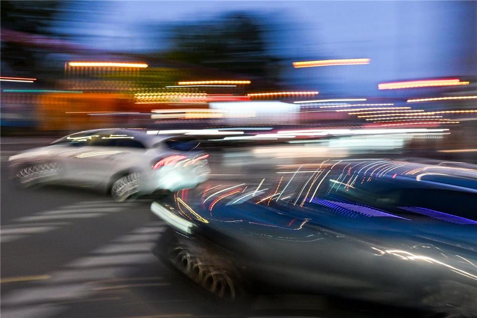 Rasereien auf Berlins Straßen sorgen weiterhin für viele Verfahren bei der Justiz. (Symbolbild) Jens Kalaene/dpa