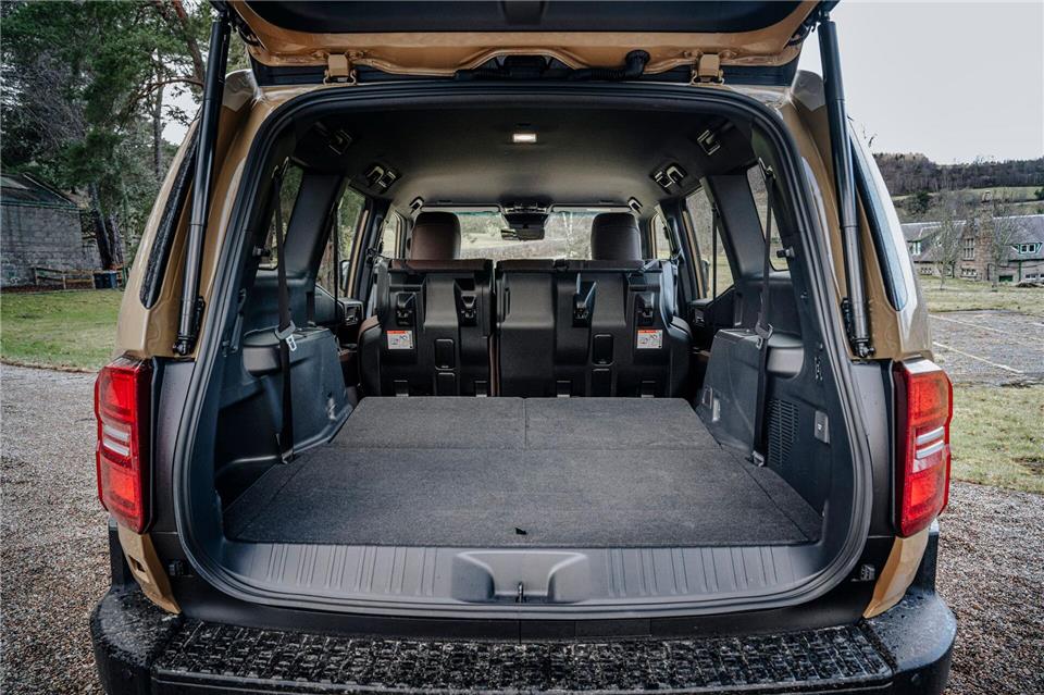 Raum-Fahrzeug: Für von Wohnungsnot geplagte Großstädter hat der Laderaum gefühlt schon fast Zimmergröße.Jayson Fong/Toyota/dpa-tmn