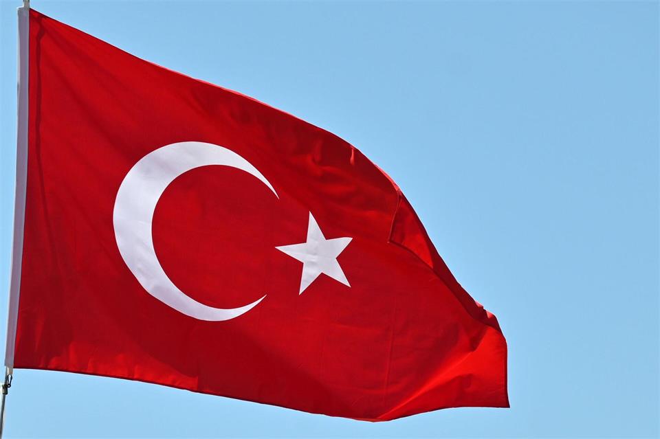 Razzien beim türkischen Schiedsrichterausschuss führten zu sieben Festnahmen. Anna Ross/dpa