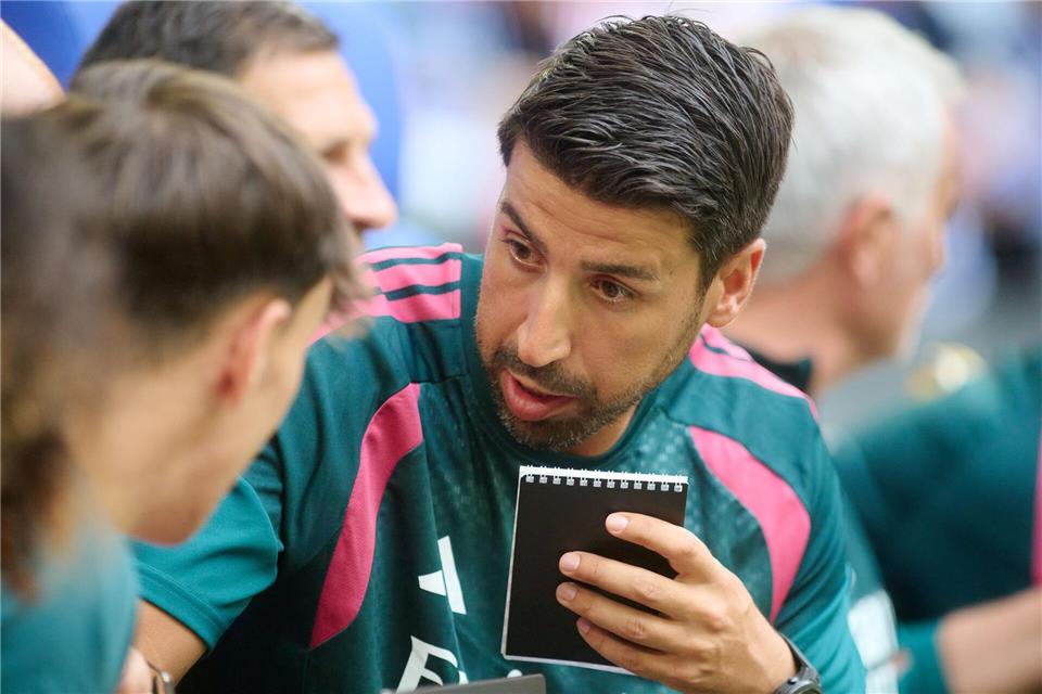 Real Madrid zeigte vor den Augen des neuen Co-Trainers Sami Khedira einen starken Auftritt. Bernd Thissen/dpa