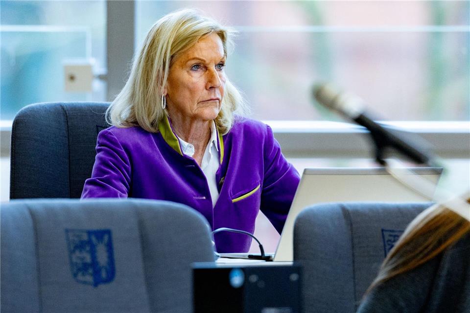 Rechnungshof-Präsidentin Gaby Schäfer kritisiert den schwarz-grünen Haushalt für 2026. (Archivbild)Axel Heimken/dpa