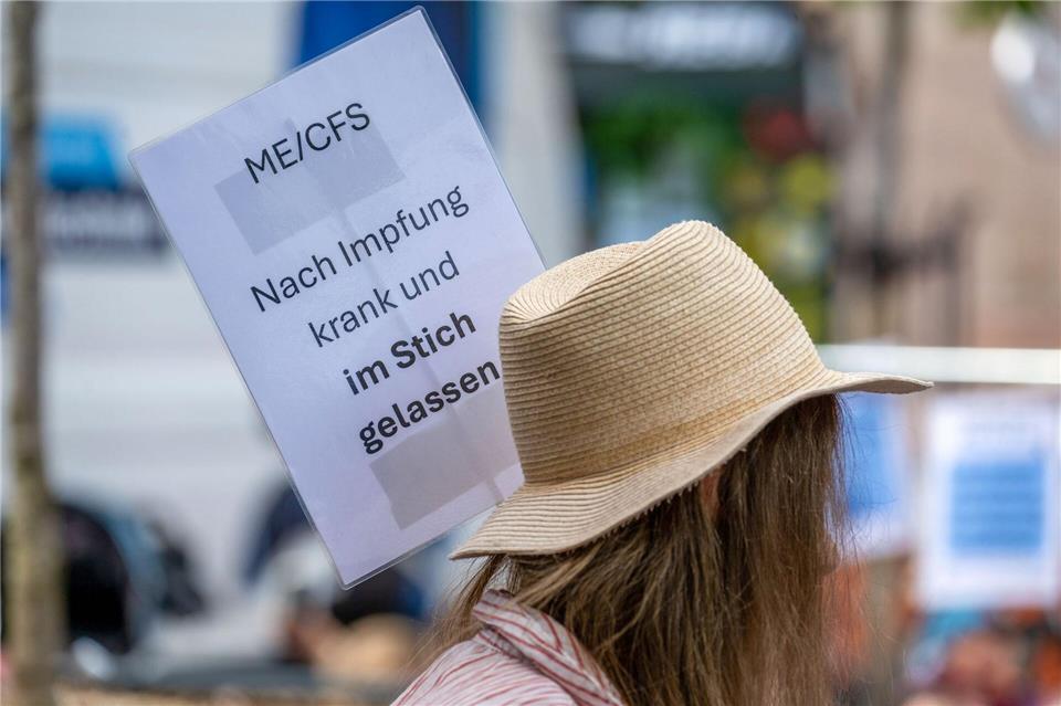 Regelmäßig machen Betroffene der Erschöpfungskrankheit ME/CFS auf ihre Belange aufmerksam. (Symbolbild) Pia Bayer/dpa