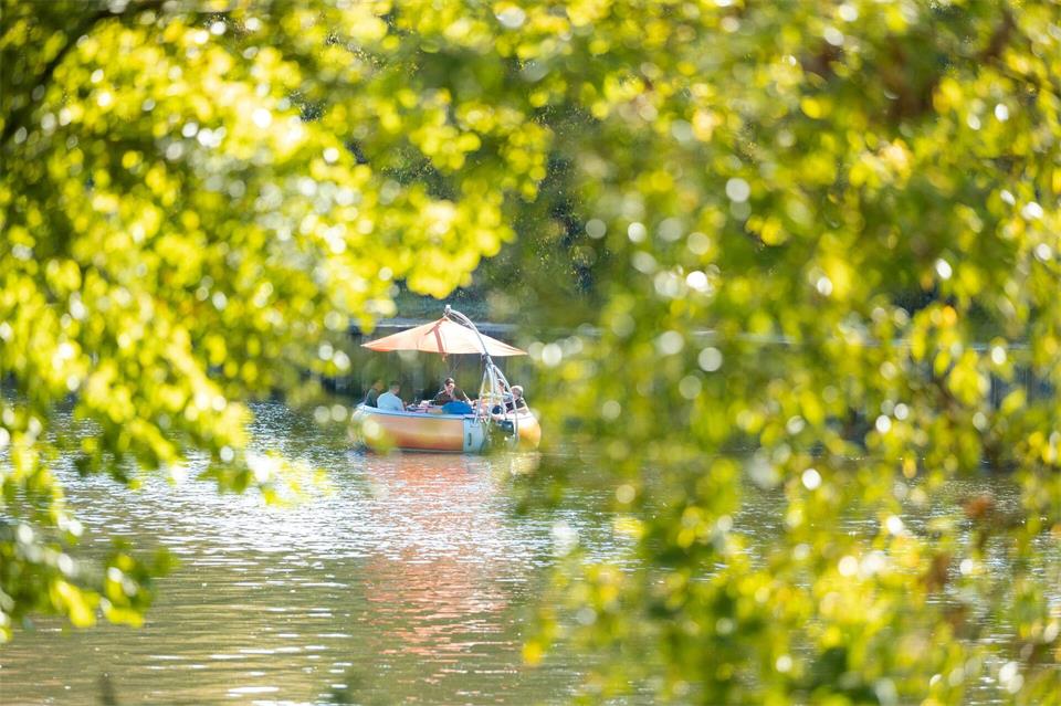 Regen ist in Rheinland-Pfalz und im Saarland kaum in Sicht, die Höchstwerte liegen meist zwischen 18 und 23 Grad.Laszlo Pinter/dpa