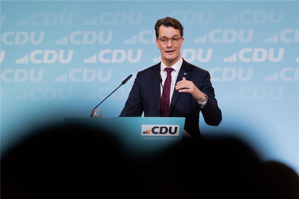 Regierungschef Wüst äußert sich auch zu den geplanten ABC-Klassen. Rolf Vennenbernd/dpa