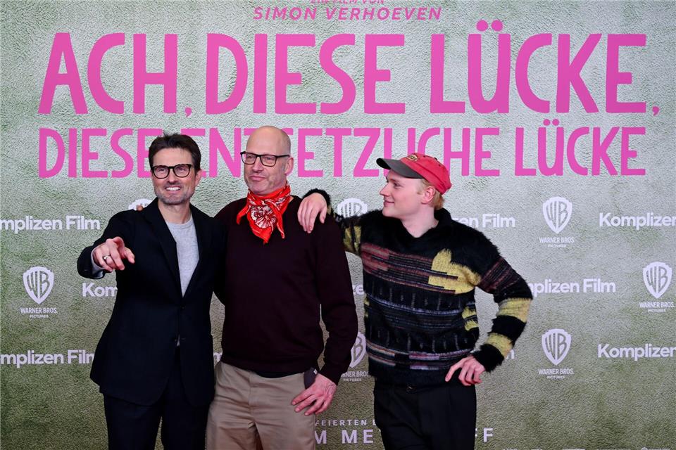 Regisseur Simon Verhoeven, der „echte“ Joachim Meyerhoff und sein Darsteller Bruno Alexander bei der Premiere.Sven Hoppe/dpa