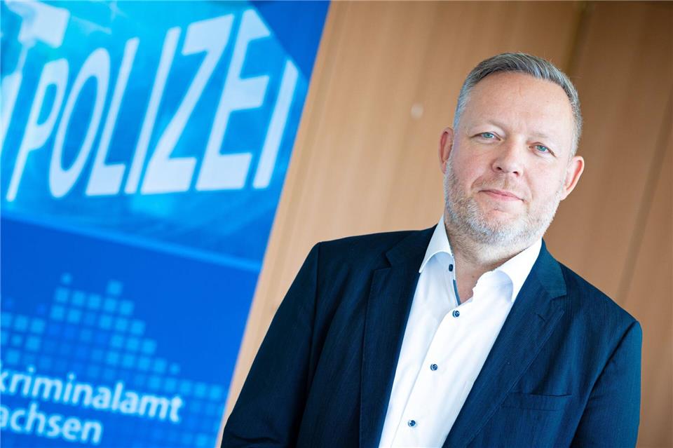 Registriert weniger Fälle von Abzocke im Internet: LKA-Präsident Thorsten Massinger. (Archivbild)Moritz Frankenberg/dpa