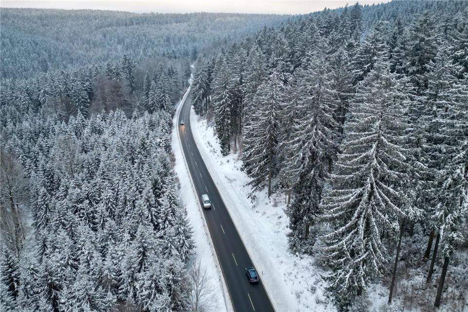 Reichweite, Verbrauch und Ladegeschwindigkeit: Der ADAC hat 14 E-Autos bei winterlichen Verhältnissen getestet.picture alliance/dpa