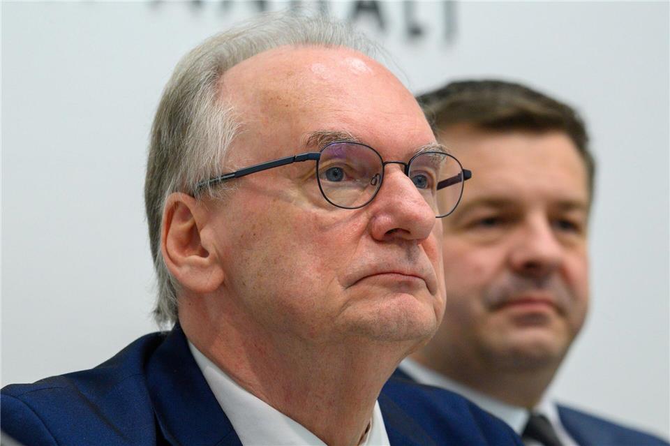 Reiner Haseloff (CDU, links) tritt zurück, Sven Schulze (CDU) soll übernehmen. (Archivbild)Klaus-Dietmar Gabbert/dpa