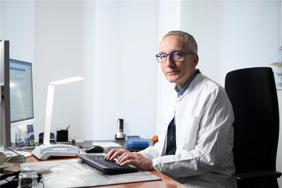 Reinhard Berner ist Direktor der Kinderklinik am Dresdner Universitätsklinikum. (Archivbild)Sebastian Kahnert/dpa