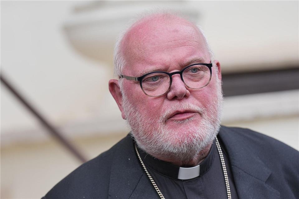 Marx räumt Fehler ein und bittet um Verzeihung  Reinhard Marx war von 2002 bis 2007 Bischof von Trier. (Archivbild)Michael Kappeler/dpa