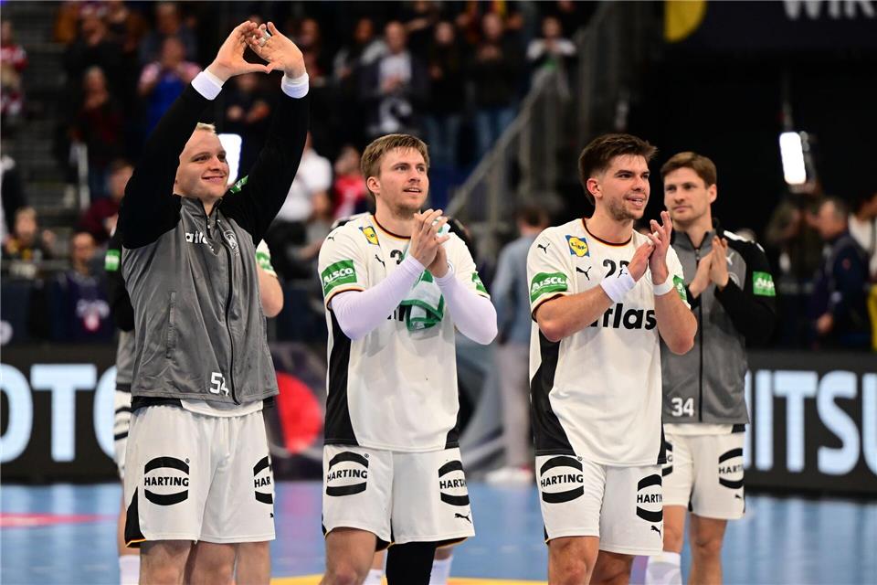 Renars Uscins (r.) und seine Teamkollegen reisen mit einem guten Gefühl nach Dänemark. Sina Schuldt/dpa