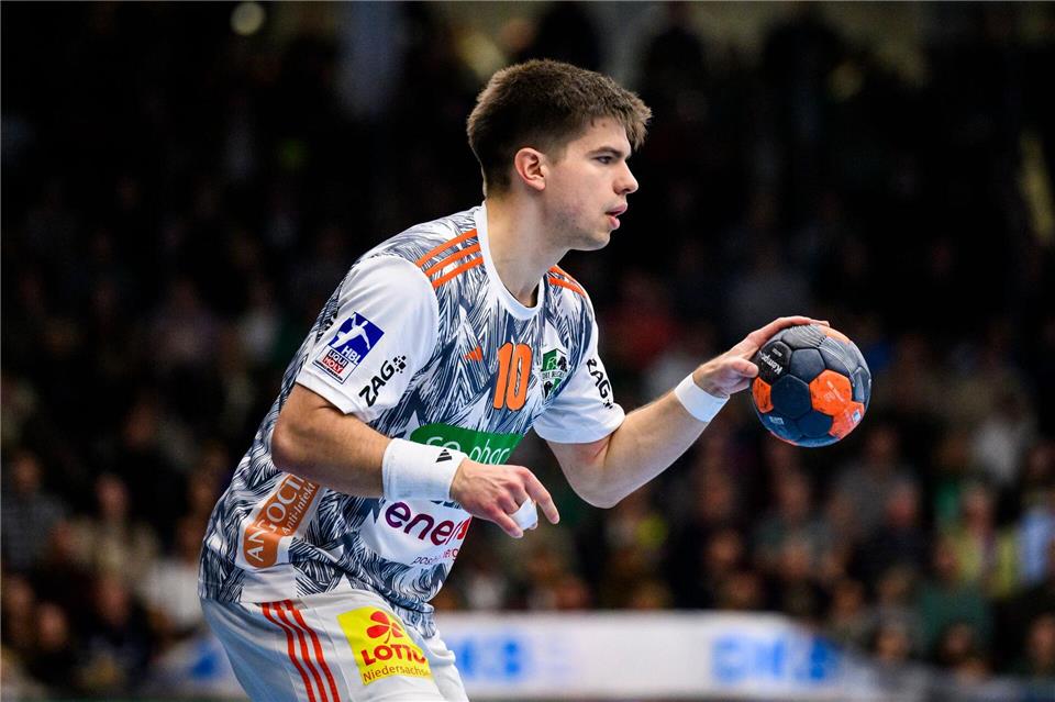 Renars Uscins und die TSV Hannover-Burgdorf absolvierten das Rückspiel gegen Schaffhausen. (Archivbild)Tom Weller/dpa