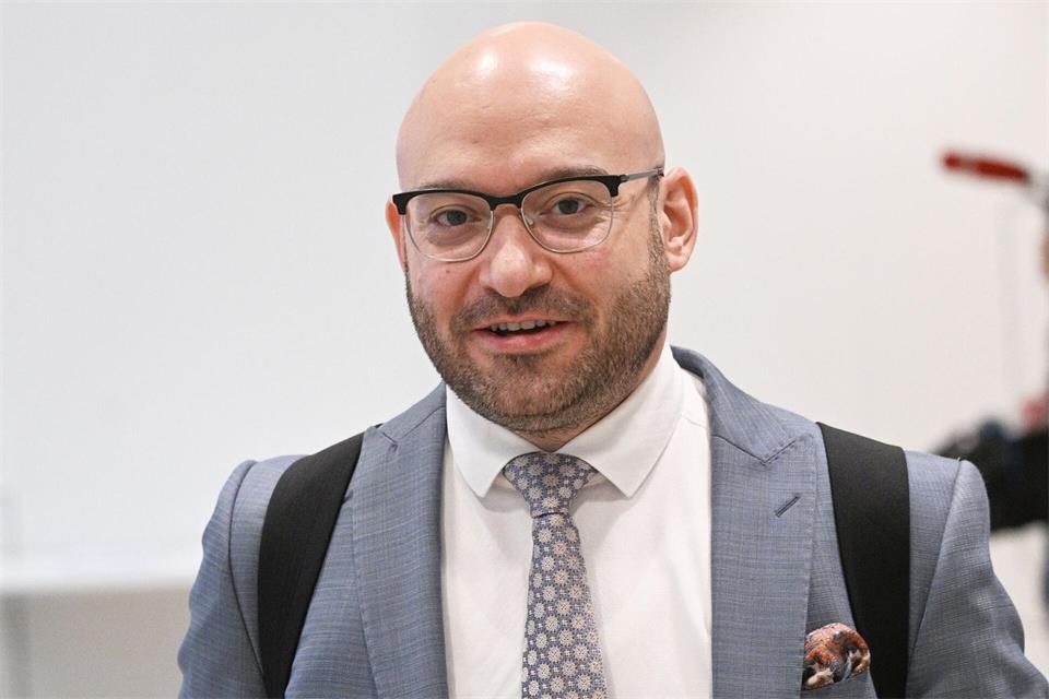 René Wilke (SPD) wünscht sich mehr kommunalen Gestaltungsspielraum bei der Reform der Notfallversorgung. (Archivbild)Jens Kalaene/dpa
