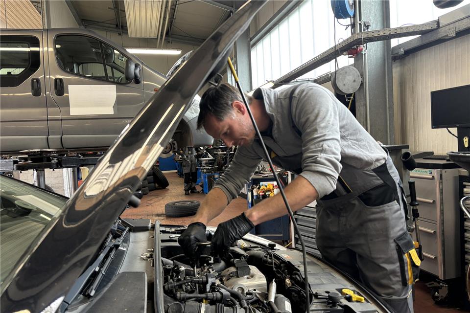 Reparaturen gehören zum täglichen Geschäft.