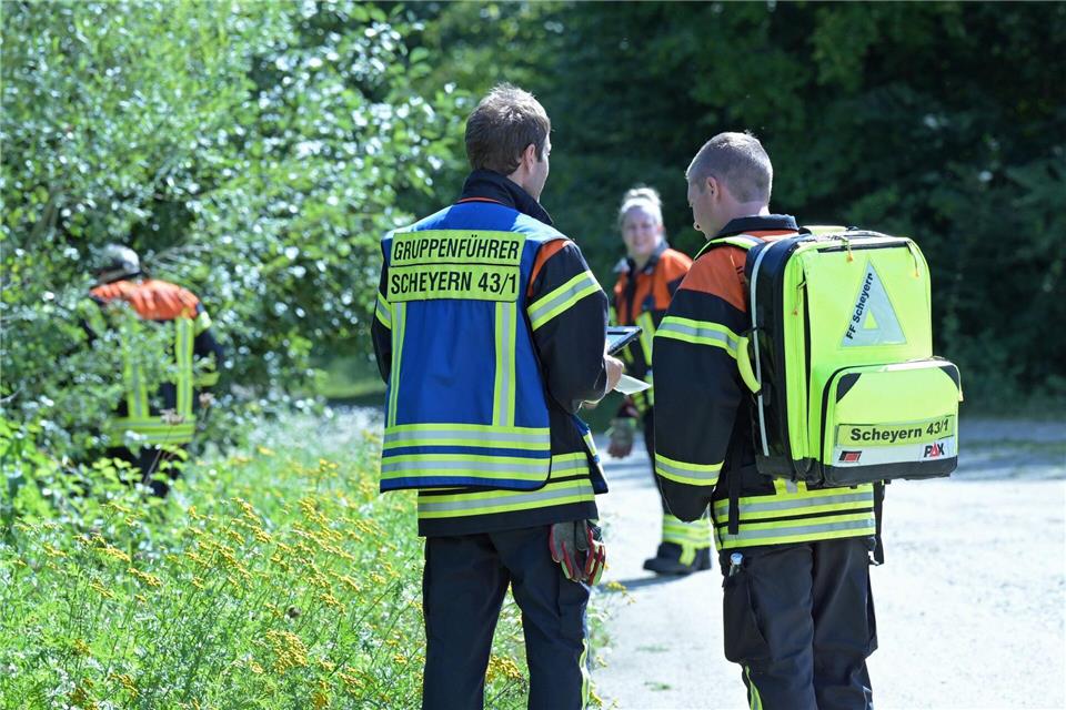 Rettungskräfte suchen nach einem vermissten 83-jährigen Mann.Malin Wunderlich/dpa