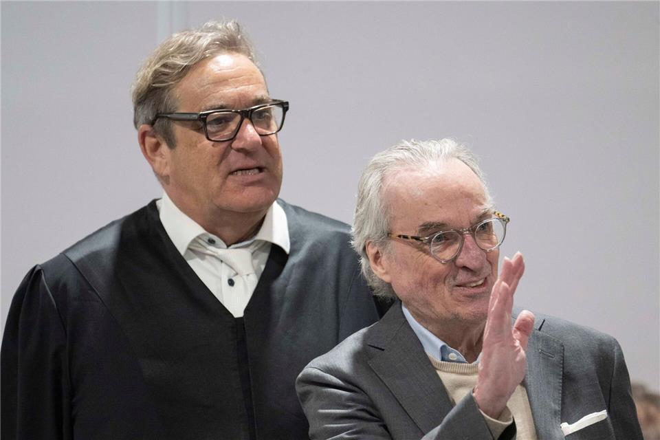Reuß´ Verteidiger stellt eine weiter andauernde U-Haft für seinen Mandanten infrage. (Archivbild)Boris Roessler/dpa POOL/dpa