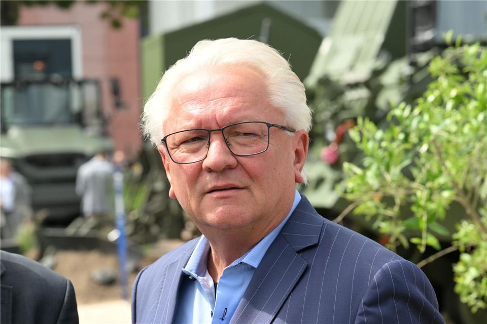 Rheinmetallchef Papperger sieht Deutschland nicht gut genug vor Drohnenangriffen geschützt. (Archivbild)Wolf von Dewitz/dpa