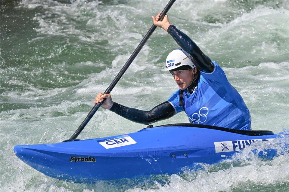 Ricarda Funk gewinnt beim Heim-Weltcup in Augsburg auch im Kajak-Cross. (Archivbild) Sebastian Kahnert/dpa