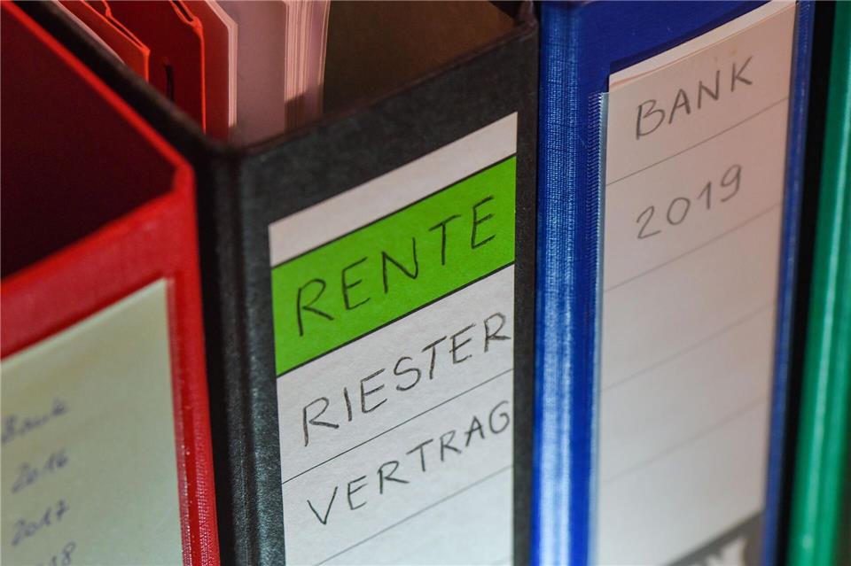 „Riestern“ ist out, die Bundesregierung will flexiblere Modelle anbieten. (Symbolbild)Patrick Pleul/dpa-Zentralbild/dpa