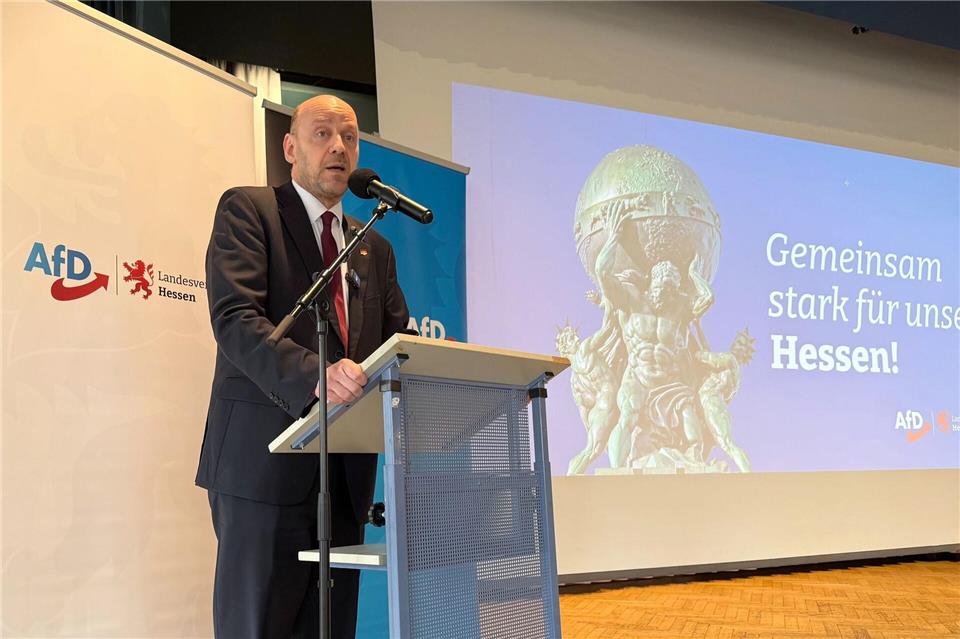 Robert Lambrou, Hessens Co-Landesprecher der AfD, hat im März 2026 bei der Gründungsversammlung der hessischen AfD-Jugendorganisation Generation Deutschland gesprochen. (Archivbild)Michael Bauer/dpa