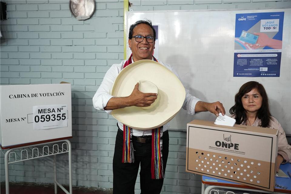 Roberto Sánchez war früher Außenhandels- und Tourismusminister.Miguel Paredes/AP/dpa