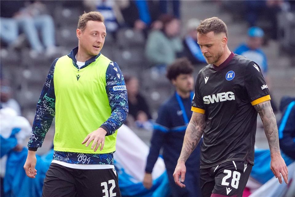 Robin Bormuth (l.) fehlte dem KSC in dieser Saison lange wegen einer Knieverletzung.Soeren Stache/dpa