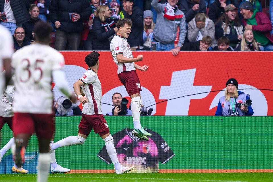 Robin Fellhauer jubelt über sein Rekordtor.Tom Weller/dpa