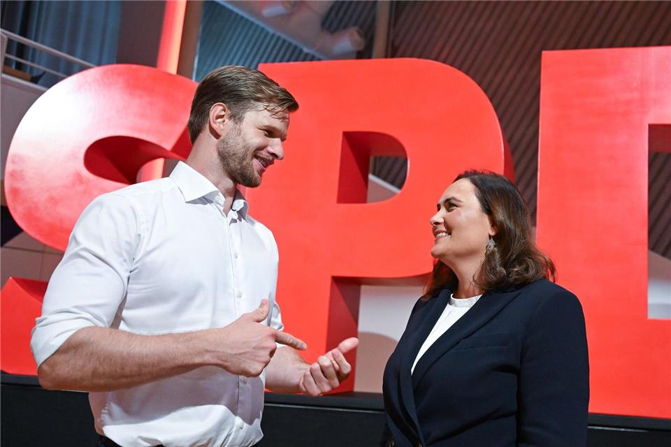 Robin Mesarosch und Isabel Cademartori wollen die SPD aus der Krise holen.Bernd Weißbrod/dpa
