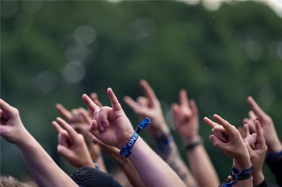 Rock am Ring und sein Zwillingsfestival Rock im Park finden im kommenden Jahr vom 5. bis zum 7. Juni statt. (Archivbild)Daniel Karmann/dpa