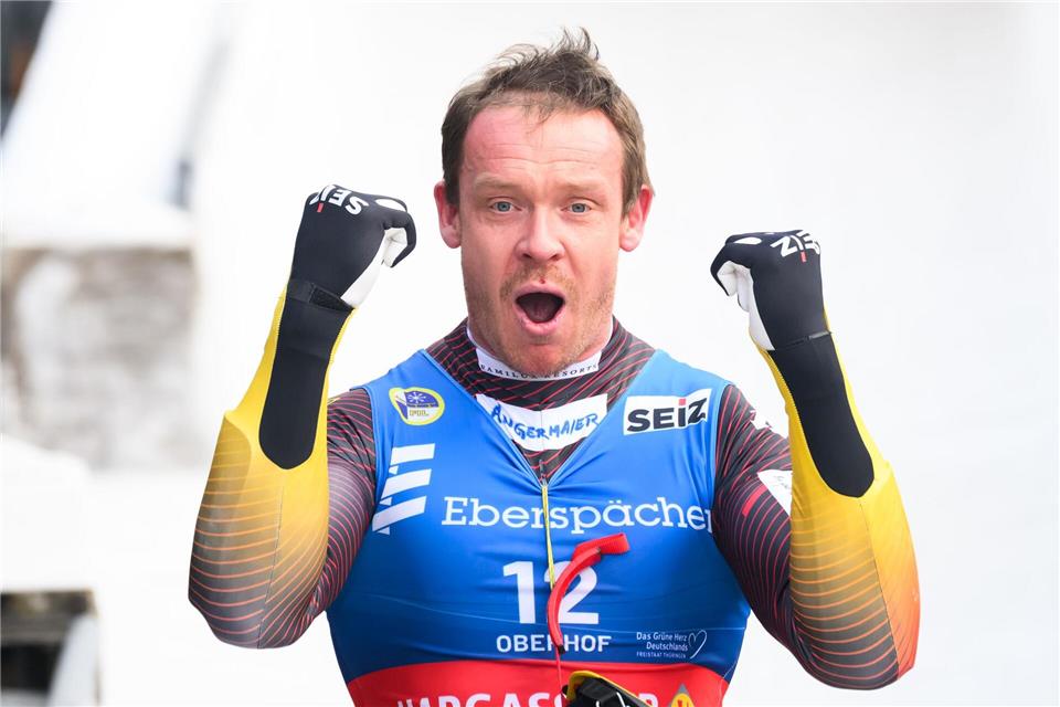 Rodler Felix Loch holt in Oberhof seinen vierten Saisonsieg. Robert Michael/dpa