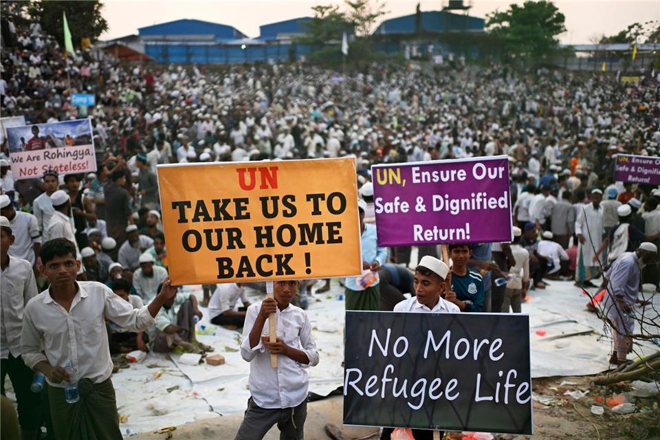 Rohingya-Flüchtlinge leben teils seit Jahrzehnten in Bangladesch (Archivbild)Mahmud Hossain Opu/AP/dpa