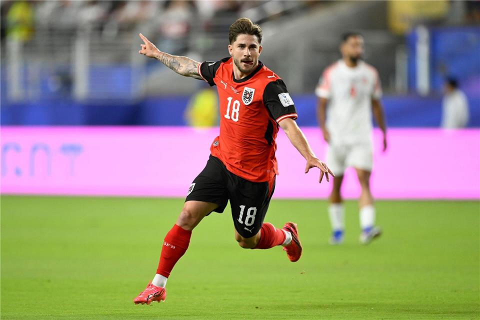 Romano Schmid hatte nach 20 Minuten Grund zur Freude.Eakin Howard/AP/dpa