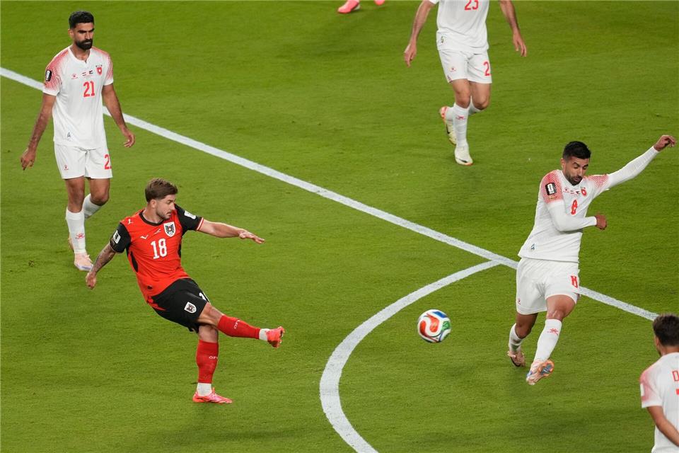 Romano Schmid schoss Österreich sehenswert in Führung.Jeff Chiu/AP/dpa