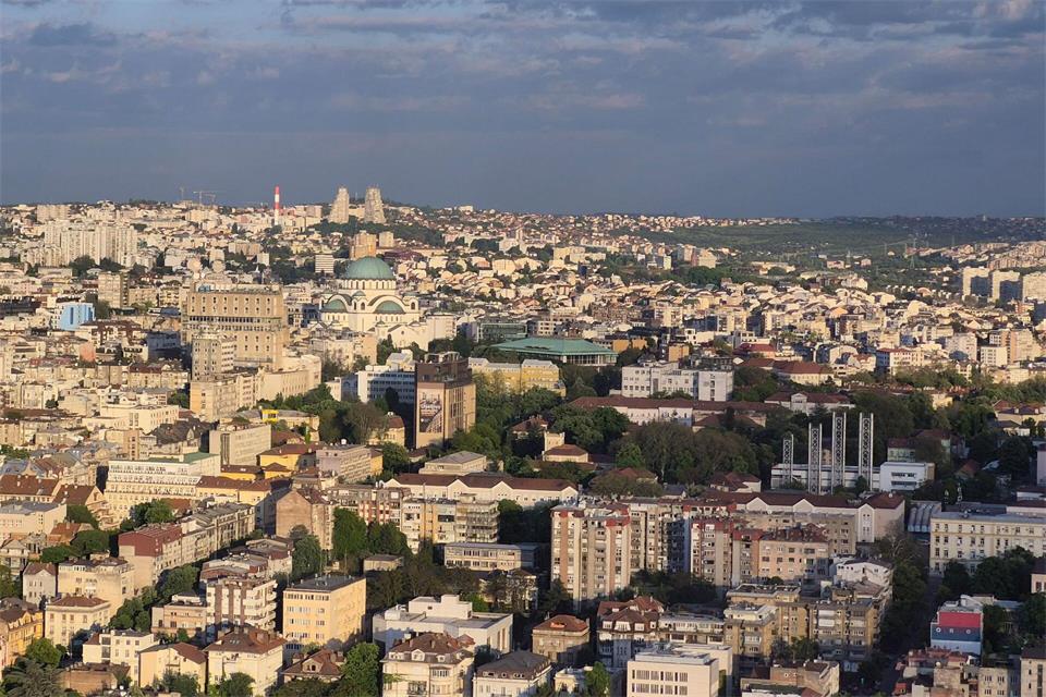 Rooftop-Erlebnis auf Serbisch: Blick vom „Belgrade 360 Deck“ des Kula Beograd auf die Stadt.Dörte Nohrden/dpa-tmn