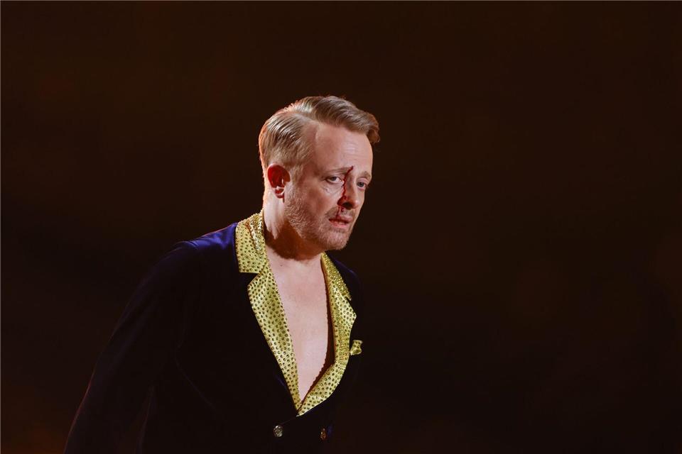 Ross Antony tanzt in der RTL-Tanzshow „Let’s Dance“ im Coloneum und hat sich eine blutende Wunde zugezogen.Rolf Vennenbernd/dpa