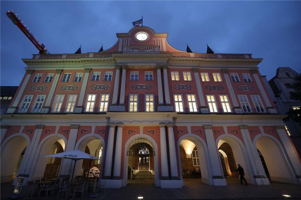 Rostock nimmt sich mehr Zeit, um die Klimaneutralität zu erreichen.Bernd Wüstneck/dpa