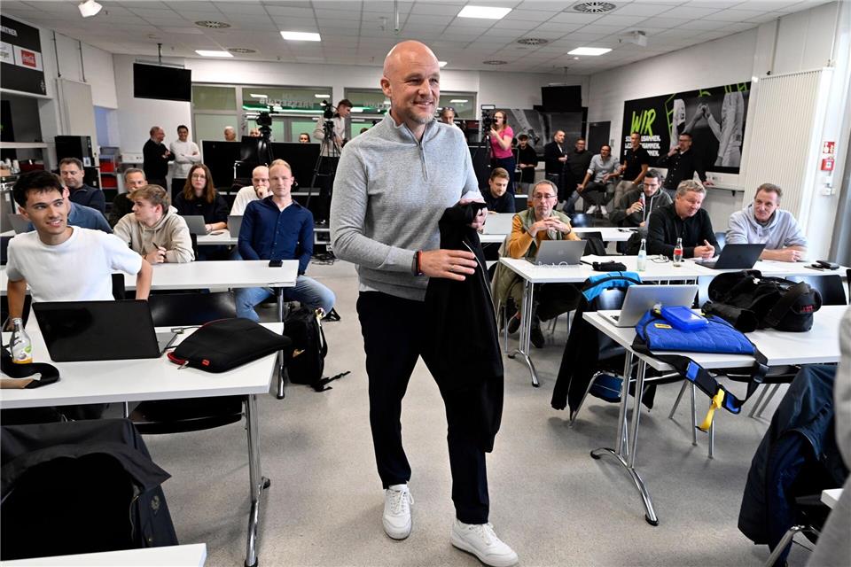 Rouven Schröders erster Auftritt als Sportchef im Borussia-Park. Roberto Pfeil/dpa