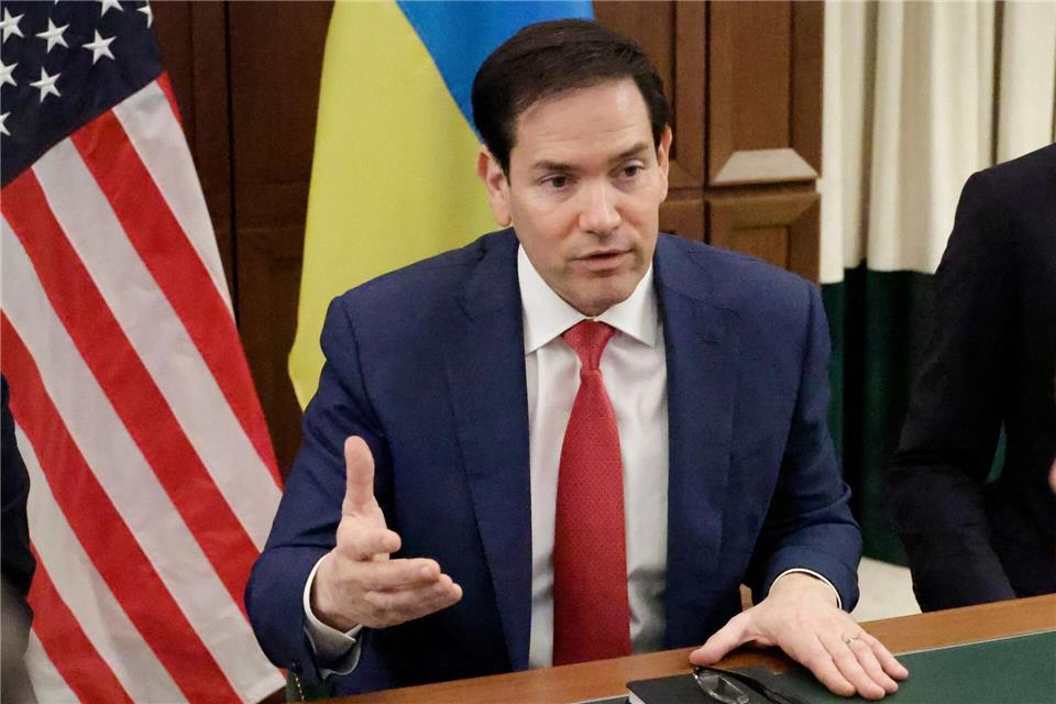 Rubio macht nach den Gesprächen mit der ukrainischen Delegation klar, dass es noch einiges zu tun gebe. Terry Renna/AP/dpa