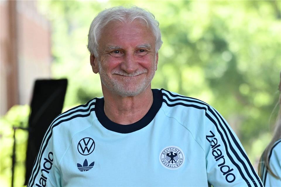 Rudi Völler ist ein wichtiger WM-Berater für Bundestrainer Nagelsmann. Federico Gambarini/dpa