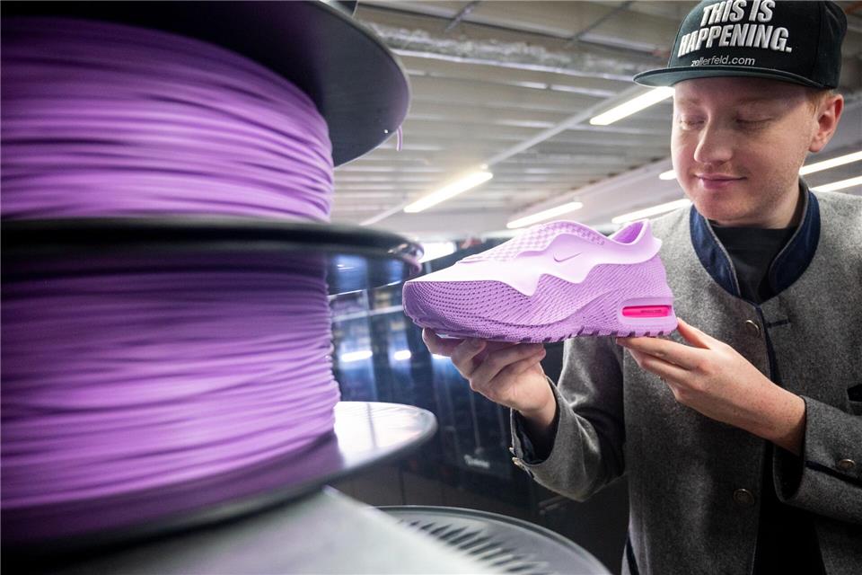 Rund 1.000 Designer haben ihre Sneaker-Designs bei Zellerfeld im Angebot.Daniel Bockwoldt/dpa/Daniel Bockwoldt