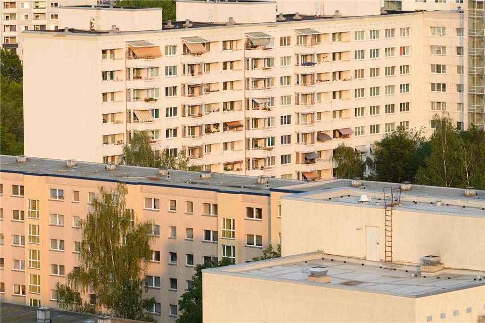 Rund 17.000 Menschen leben in Prohlis. (Symbolbild)Sebastian Kahnert/dpa-Zentralbild/dpa