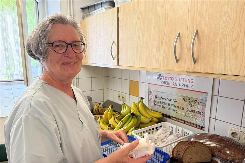 Rund 25 ehrenamtliche Helfer arbeiten mit. Birgit Reichert/dpa