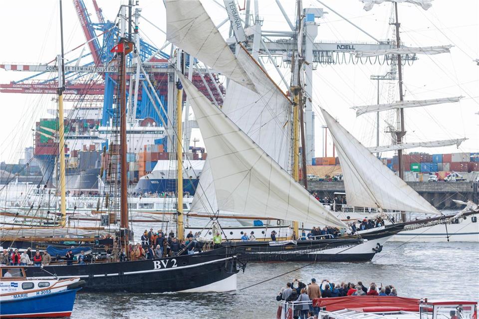 Rund 250 Schiffe kamen zum Hafengeburtstag nach Hamburg.Markus Scholz/dpa
