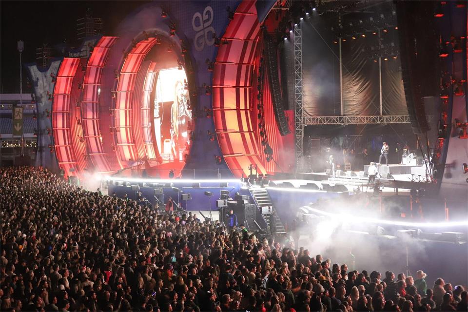 Rund 250.000 Besucher waren laut Veranstalter 2025 beim Glücksgefühle-Festival am Hockenheimring. (Archivbild)Sascha Thelen/dpa