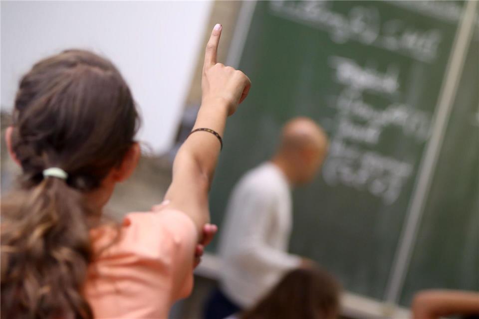 Rund 39.900 Mädchen und Jungen kommen erstmals in die Schule. (Archivbild)Daniel Karmann/dpa
