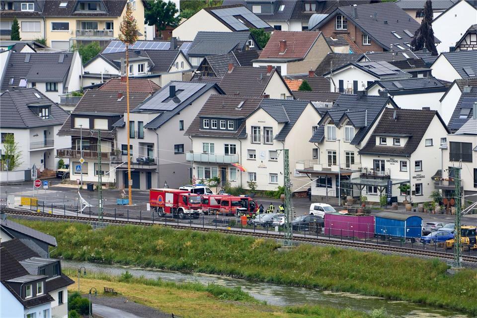 Rund 600 Menschen haben nach dem Fund einer Fliegerbombe am Morgen ihre Häuser und Wohnungen verlassen müssen. Thomas Frey/dpa