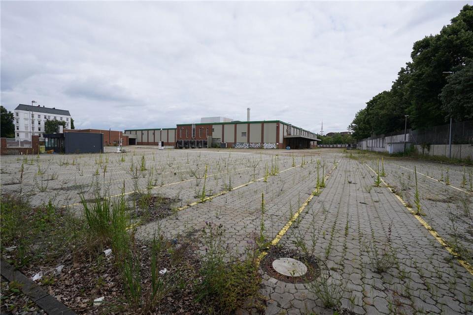 Auf Holsten Areal sollen 2.000 Wohnungen entstehen  Rund eine Milliarde Euro soll in den ehemaligen Sitz der Holsten-Brauerei investiert werden. (Archivbild)Marcus Brandt/dpa