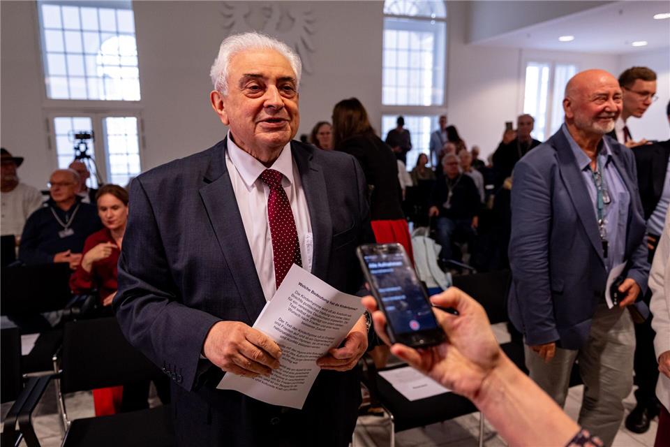 Russlands Botschafter Netschajew wurde 2025 im Landtag in Potsdam von der BSW-Fraktion empfangen. (Archivbild) Fabian Sommer/dpa