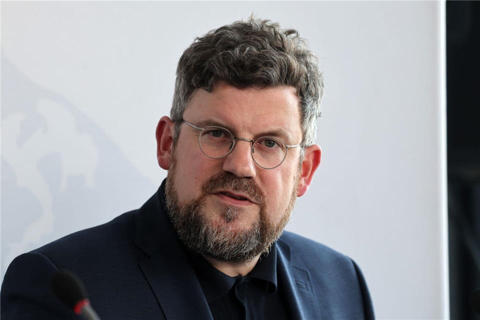 SPD-Fraktionschef Julian Barlen betont, wie wichtig die Unterstützung durch das Bundesprogramm ist. (Archivbild)Bernd Wüstneck/dpa